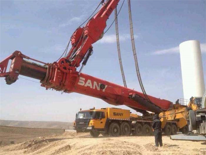 红山区作业场地不达标（如地面松软），公司会提供解决方案吗？